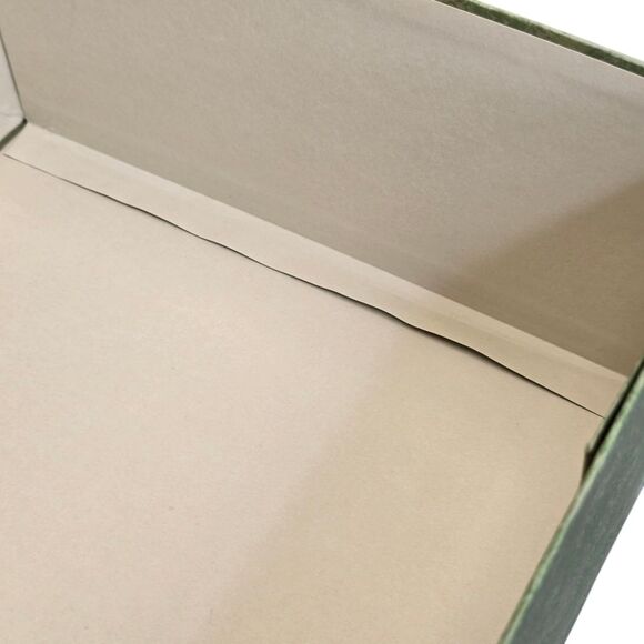Authentic Gucci Empty Green Embossed Magnetic Box 14.5" L x 11" W x 4.75" H - Picture 9 of 16